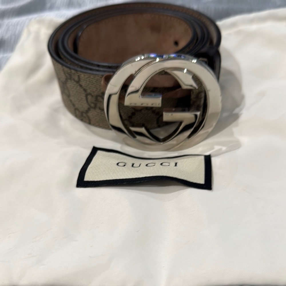 GG Supreme canvas belt finished with an interlocking G buckle. - Picture 5 of 13